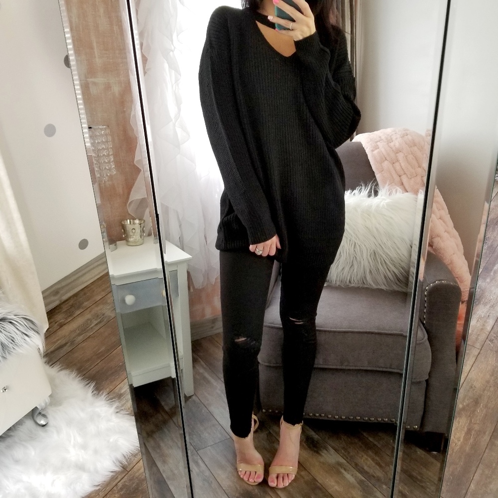 Black Sweater Tunic Top Keyhole Cut Out Top - Picture 6 of 7